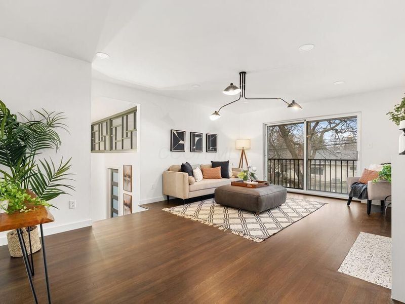 1530 Pemberton Drive, Columbus, OH 43221 Photo 7