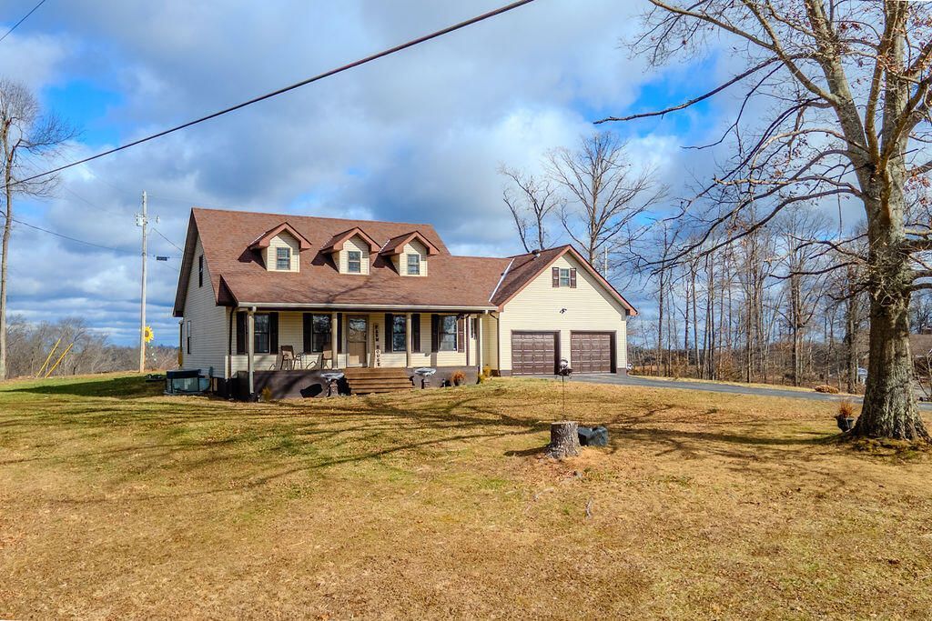 827 Dean Road, McKee, KY 40447