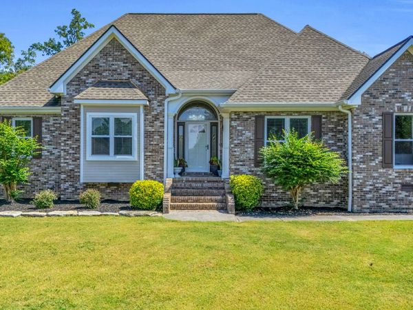 301 Dogwood Lane, Fort Oglethorpe, GA 30742