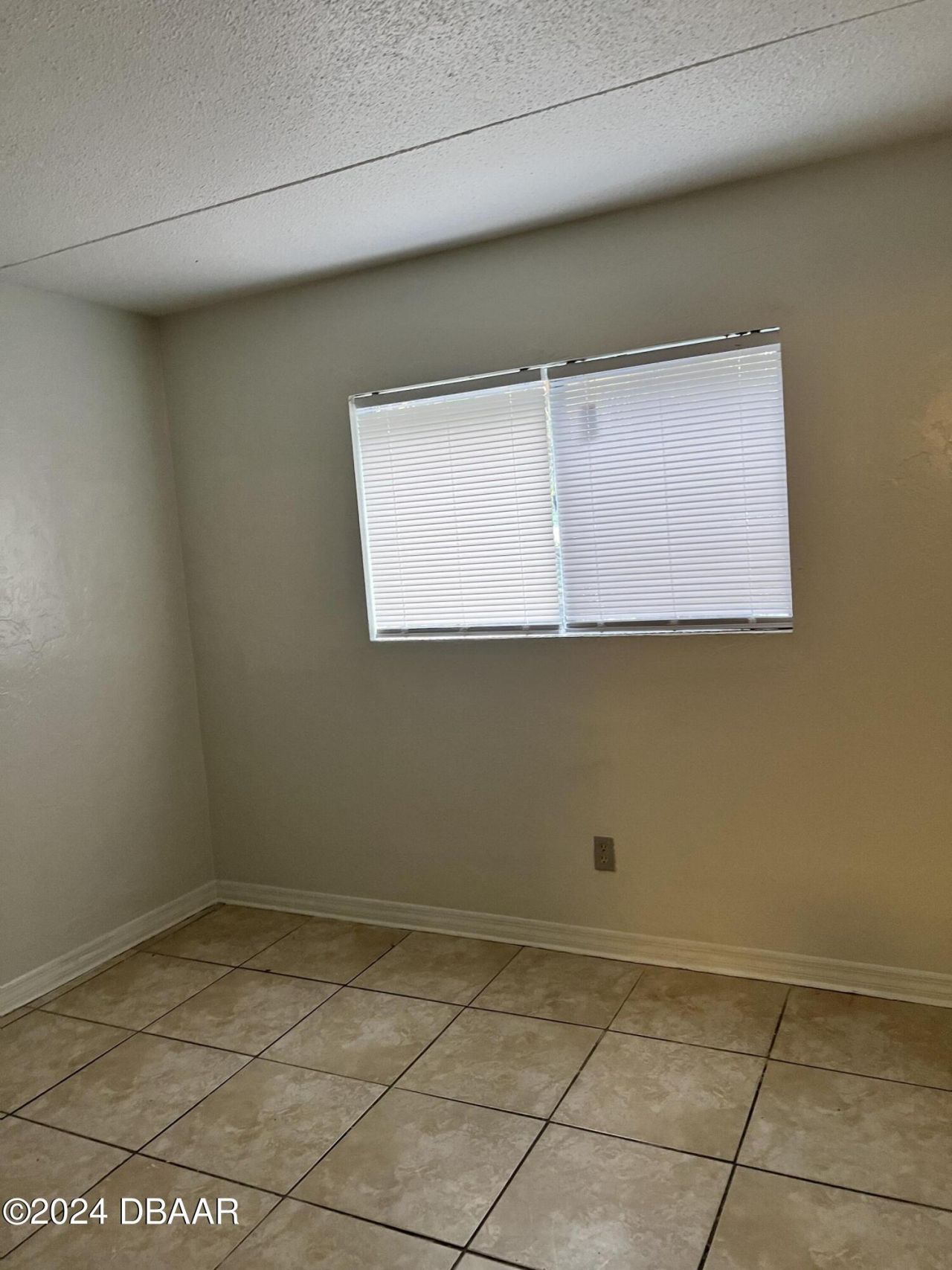 415 N Halifax Avenue, Unit 111, Daytona Beach, FL 32118 Photo