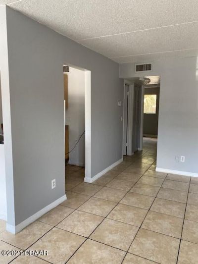 415 N Halifax Avenue, Unit 111, Daytona Beach, FL 32118 Photo