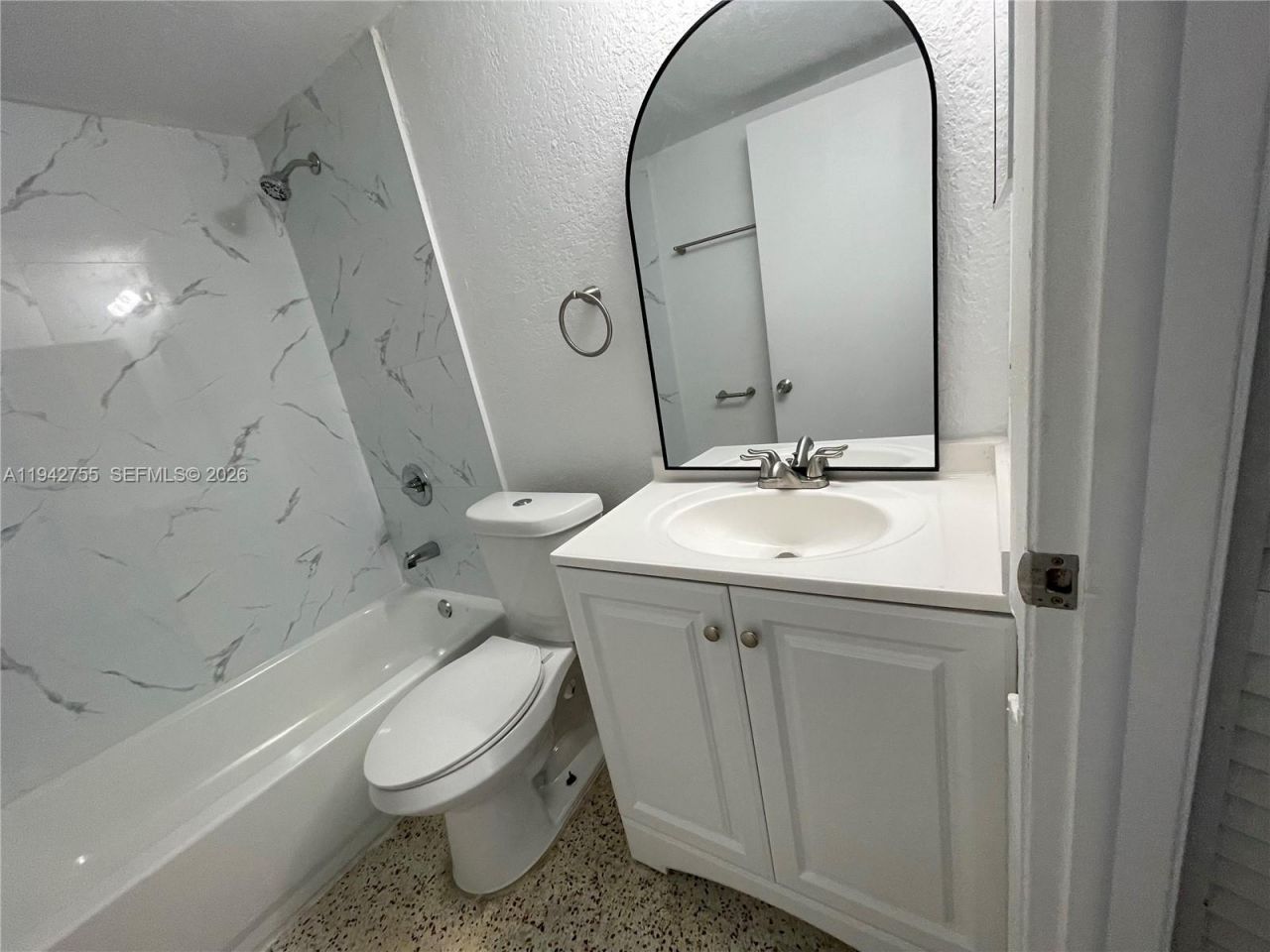 142 SW 18th Ave, Unit 19, Miami, FL 33135 Photo