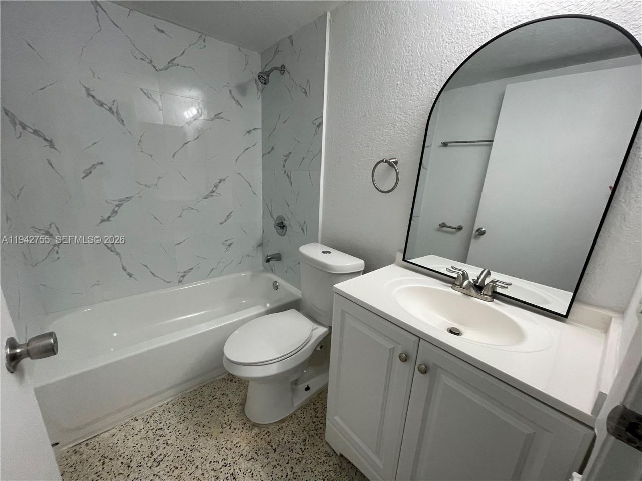 142 SW 18th Ave, Unit 19, Miami, FL 33135 Photo
