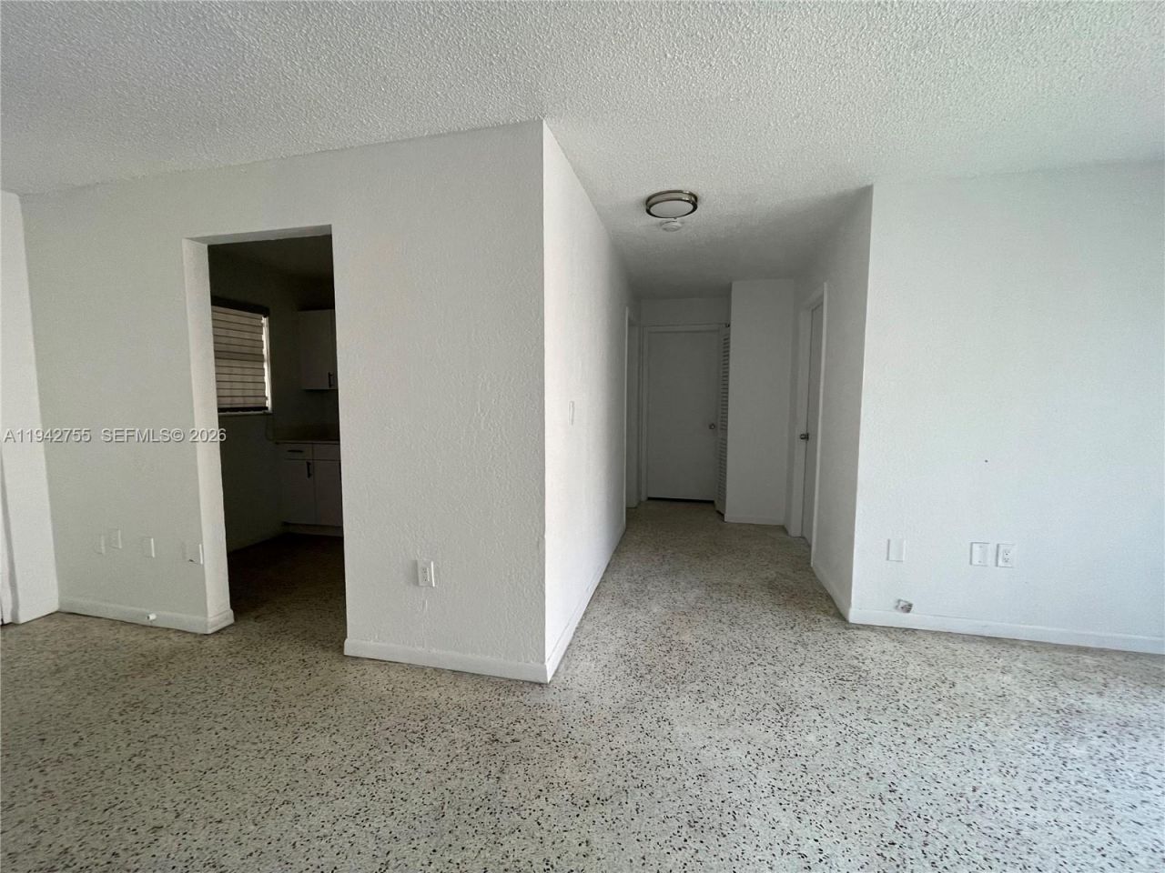 142 SW 18th Ave, Unit 19, Miami, FL 33135 Photo