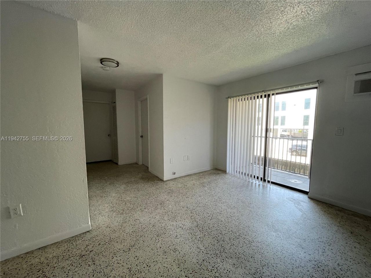 142 SW 18th Ave, Unit 19, Miami, FL 33135 Photo