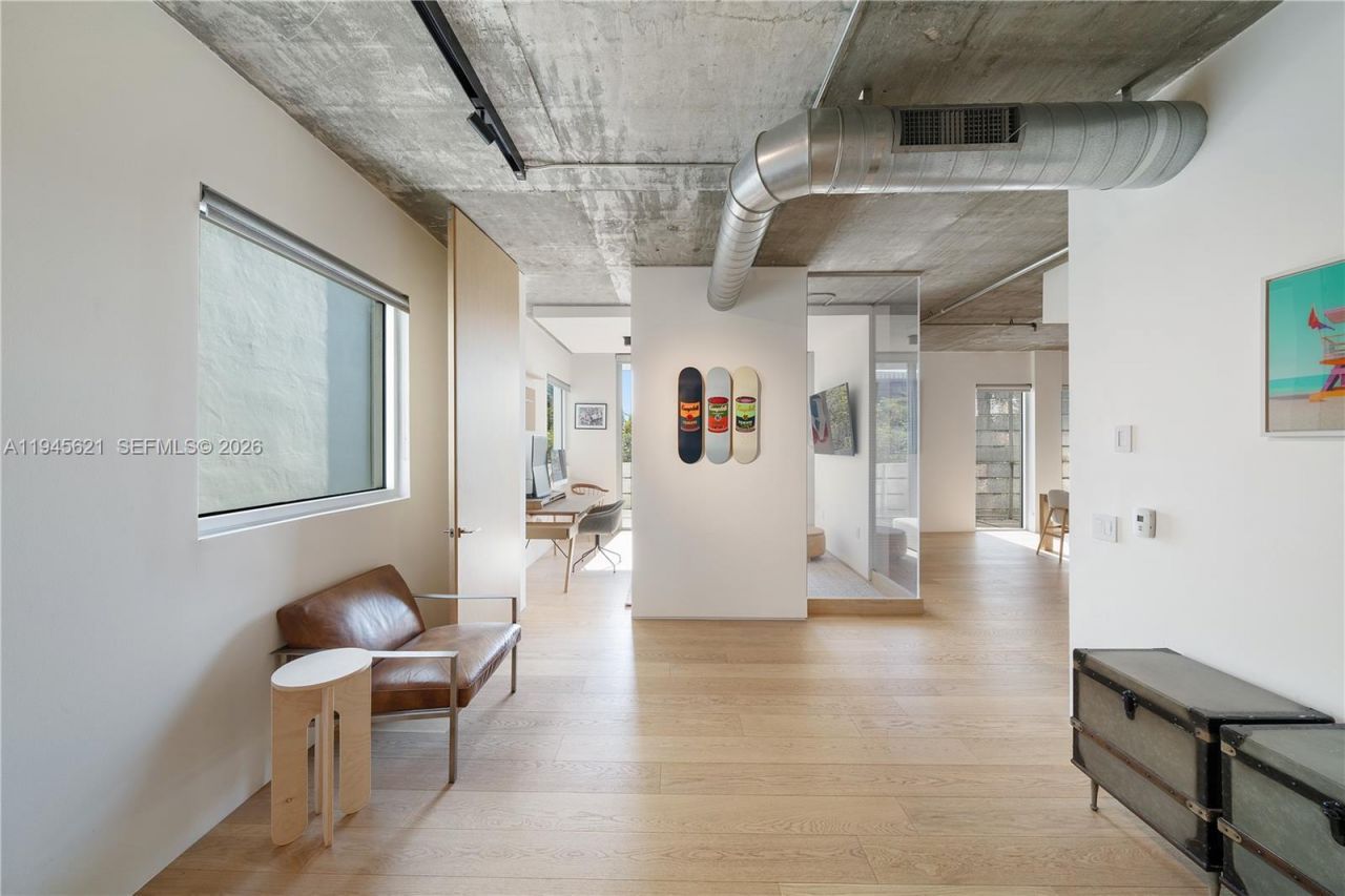1700 Meridian Ave, Unit 306, Miami Beach, FL 33139 Photo