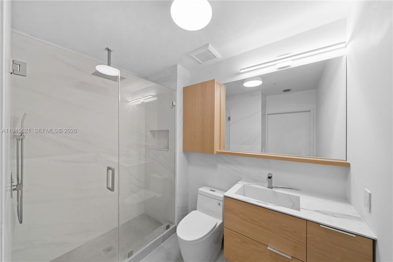 1700 Meridian Ave, Unit 306, Miami Beach, FL 33139 Photo