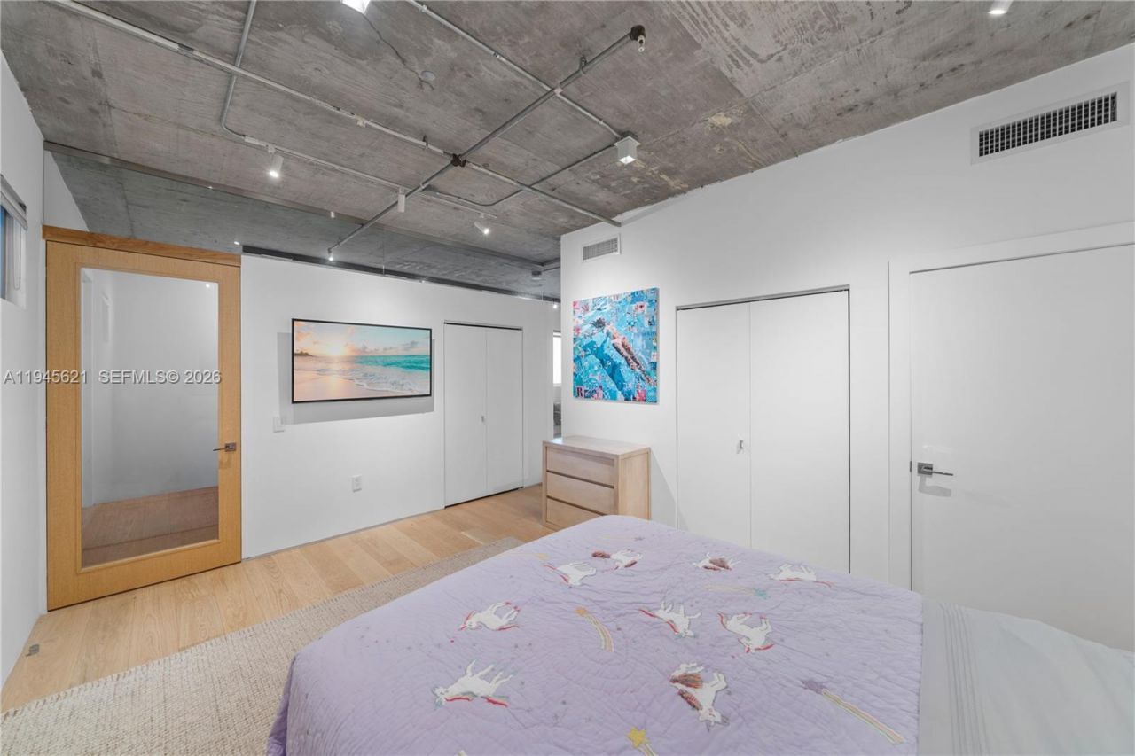 1700 Meridian Ave, Unit 306, Miami Beach, FL 33139 Photo