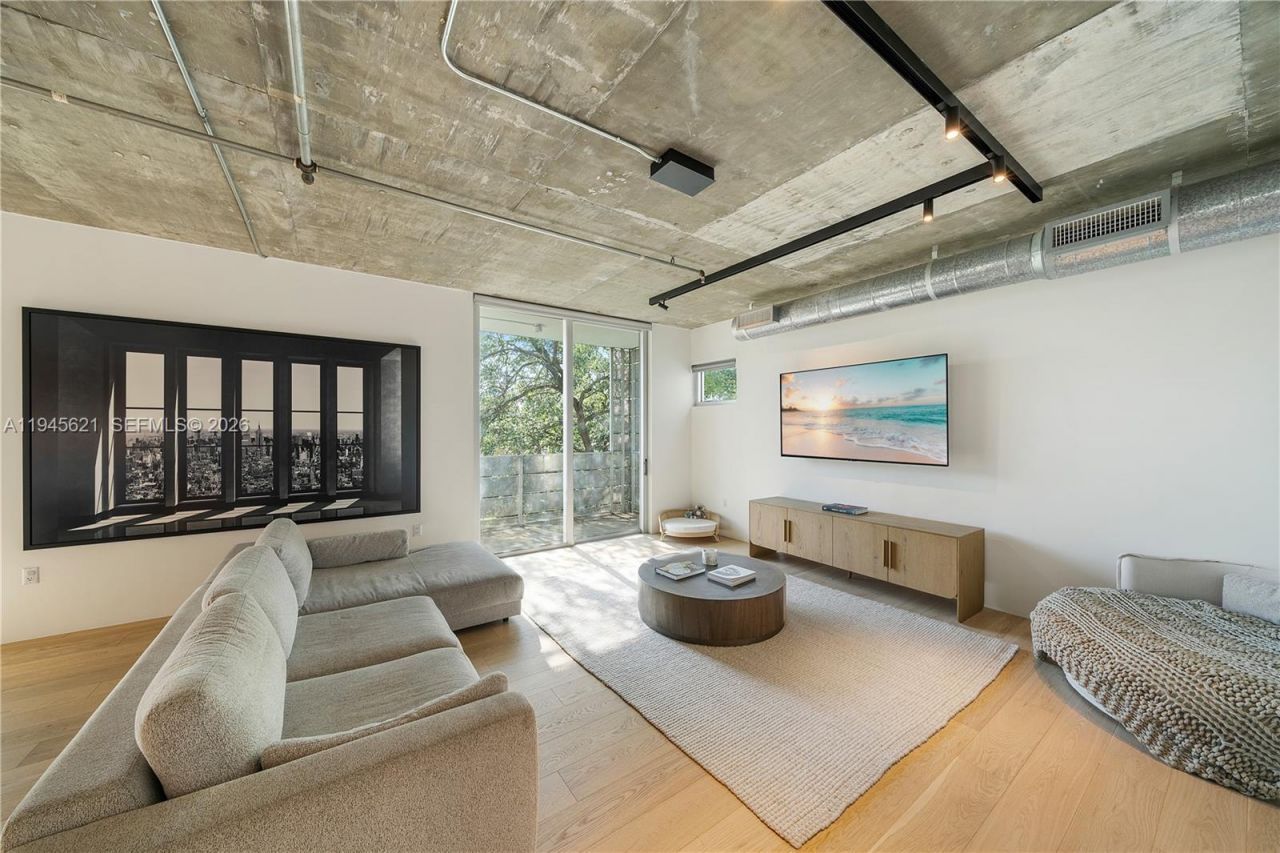 1700 Meridian Ave, Unit 306, Miami Beach, FL 33139 Photo