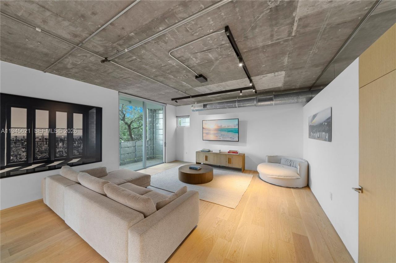 1700 Meridian Ave, Unit 306, Miami Beach, FL 33139 Photo