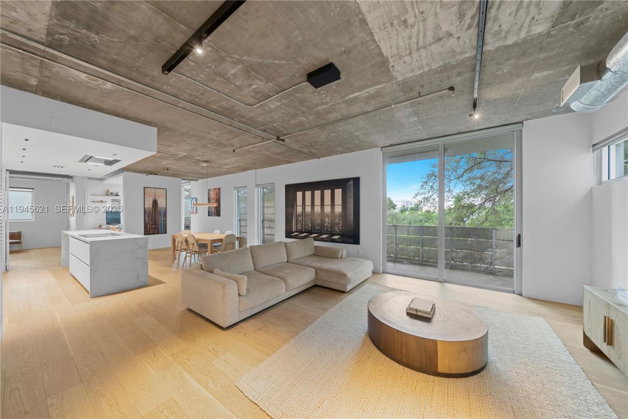 1700 Meridian Ave, Unit 306, Miami Beach, FL 33139 Photo