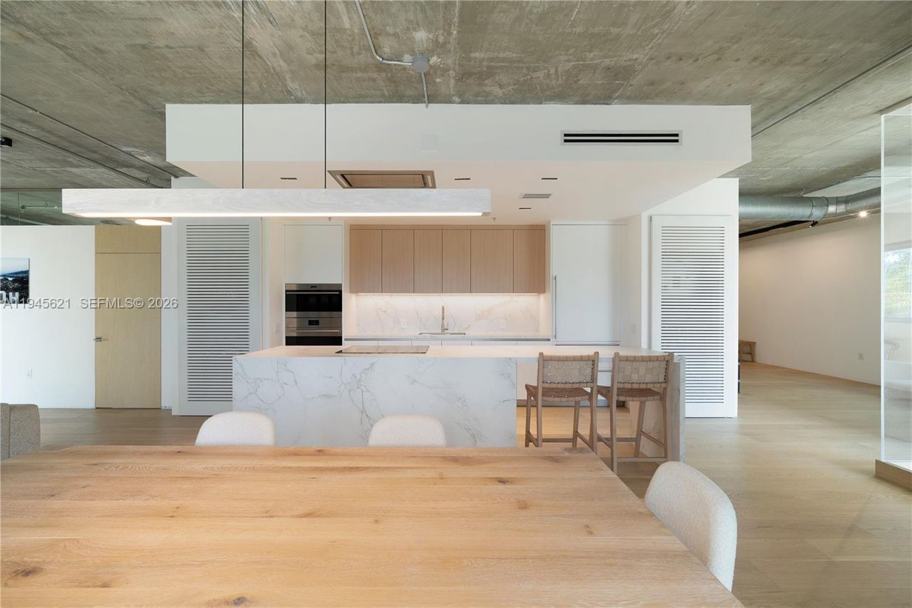 1700 Meridian Ave, Unit 306, Miami Beach, FL 33139 Photo