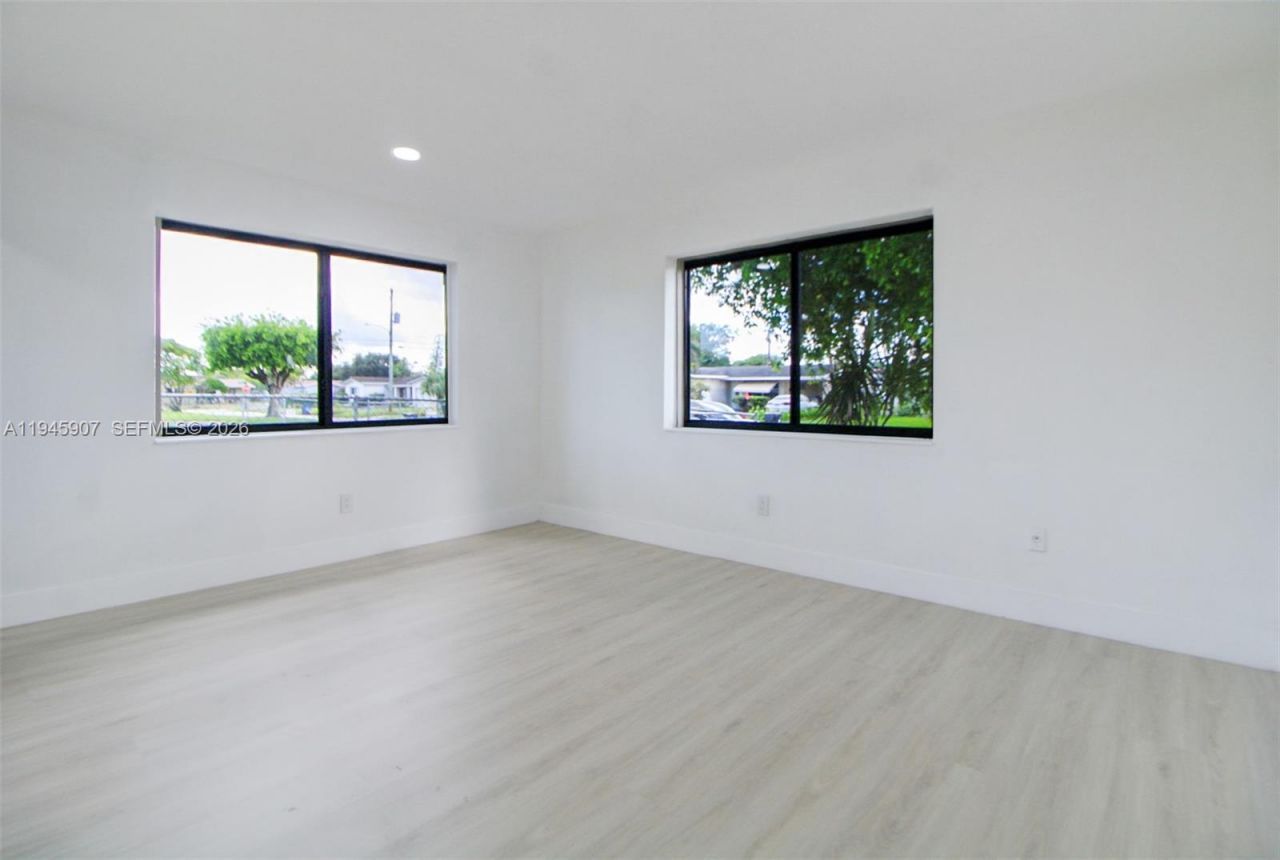 1640 NW 27th Ave, Fort Lauderdale, FL 33311 Photo