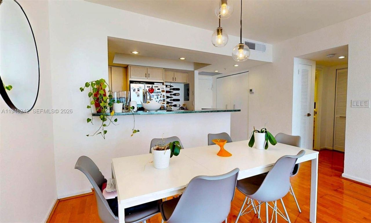 5600 Collins Ave, Unit 10A, Miami Beach, FL 33140 Photo