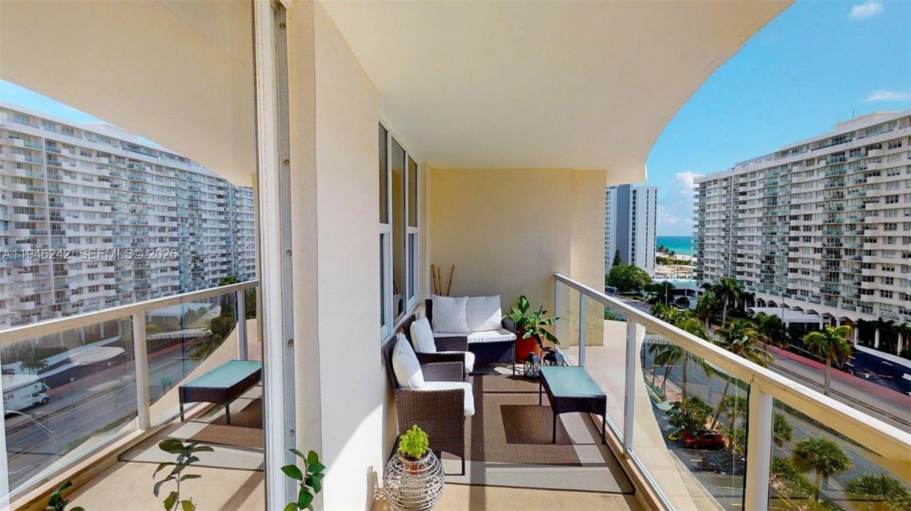 5600 Collins Ave, Unit 10A, Miami Beach, FL 33140 Photo