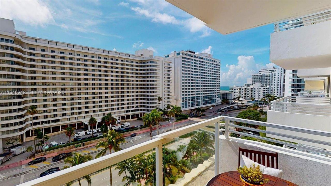 5600 Collins Ave, Unit 10A, Miami Beach, FL 33140 Photo
