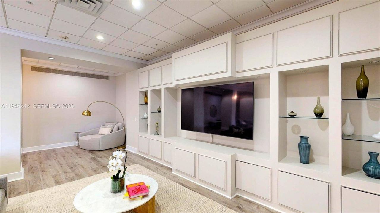 5600 Collins Ave, Unit 10A, Miami Beach, FL 33140 Photo