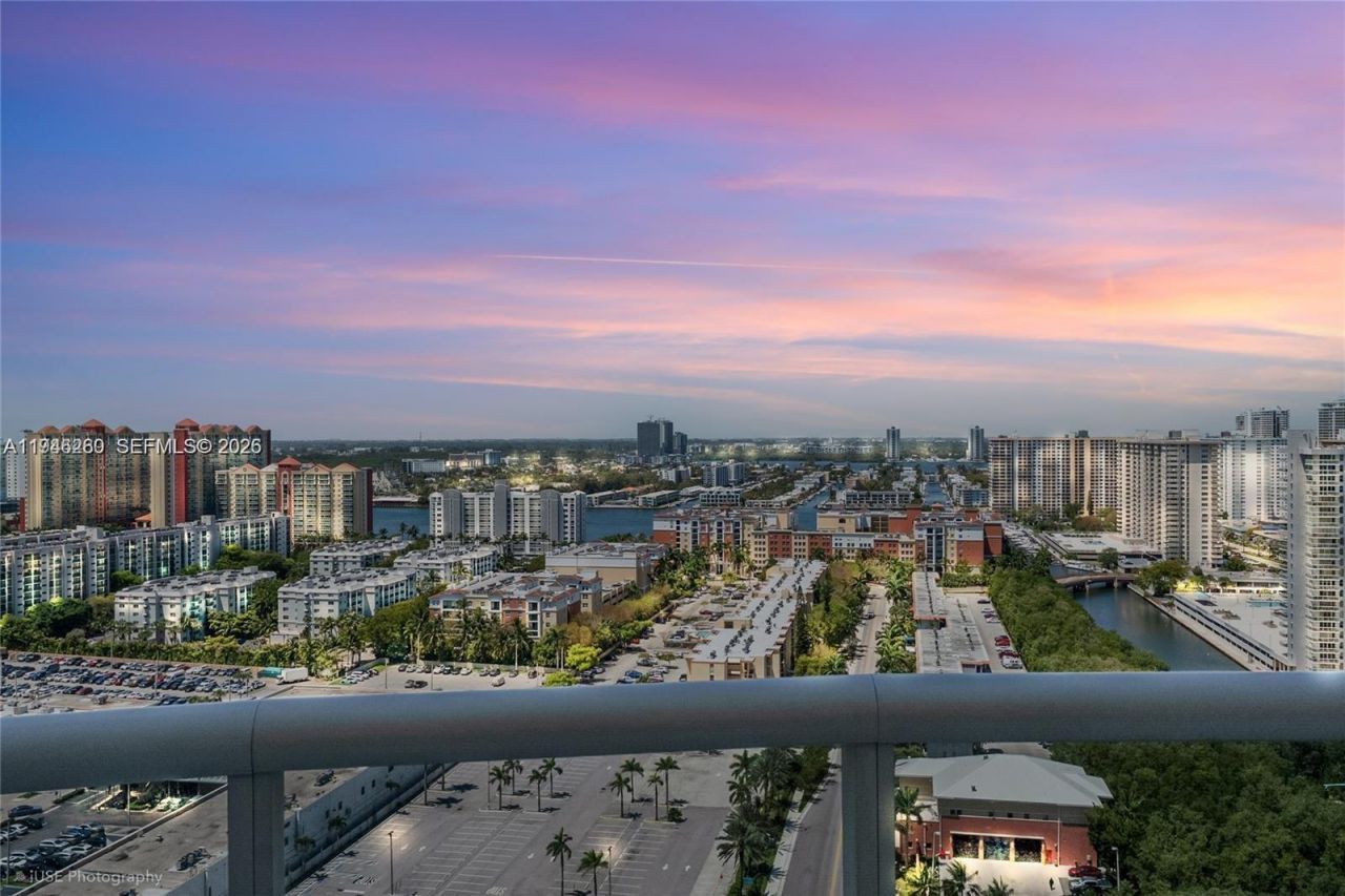 17201 Collins Ave, Unit 2409, Sunny Isles Beach, FL 33160 Photo