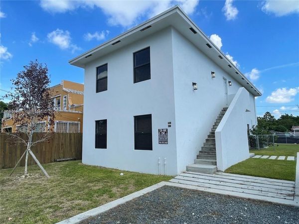 1063 NW 31st St, Unit 2, Miami, FL 33127