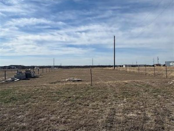 215 Hill County Road 4434 , Itasca, TX 76055