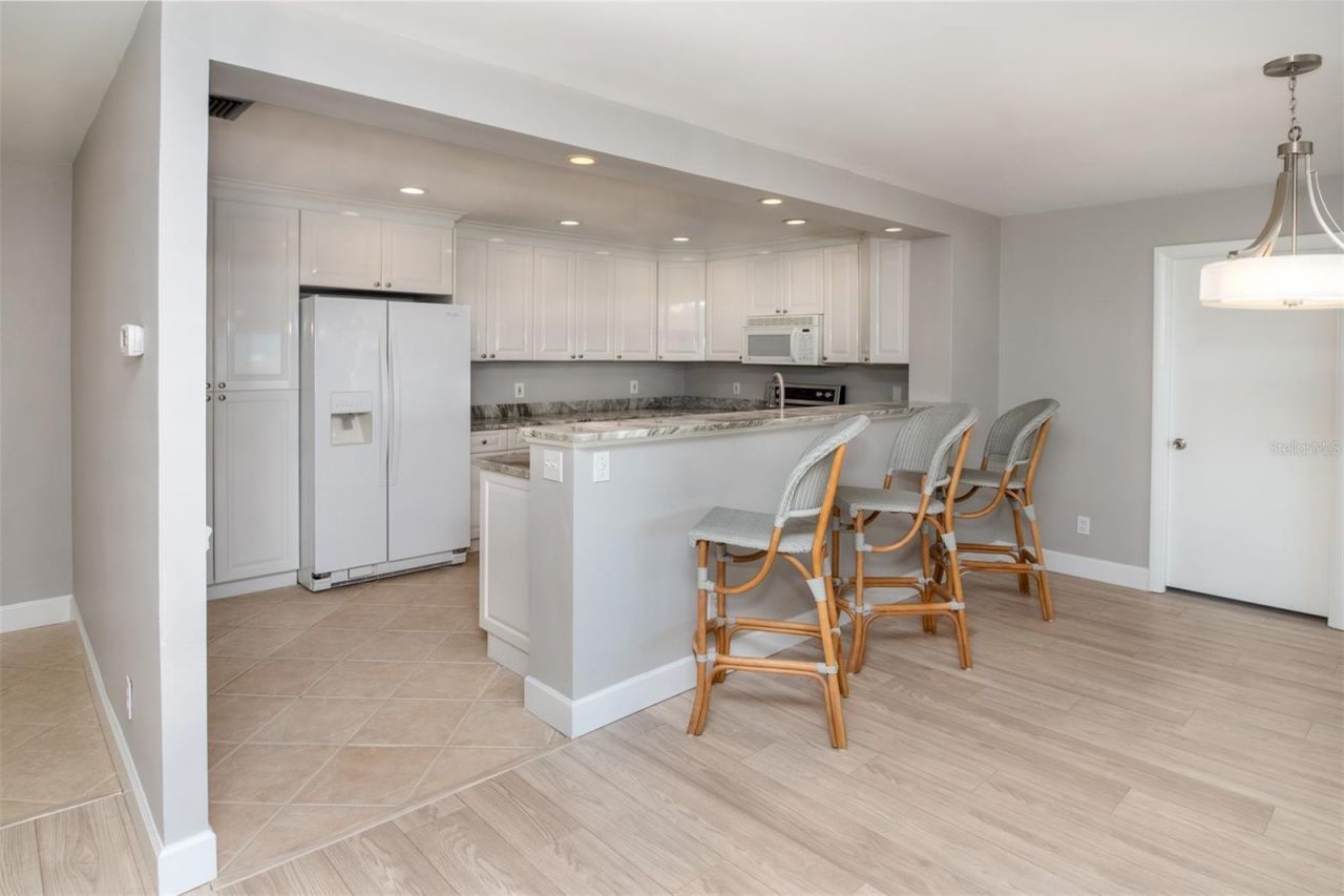 100 Bluff View Drive, Unit 604A, Belleair Bluffs, FL 33770 Photo