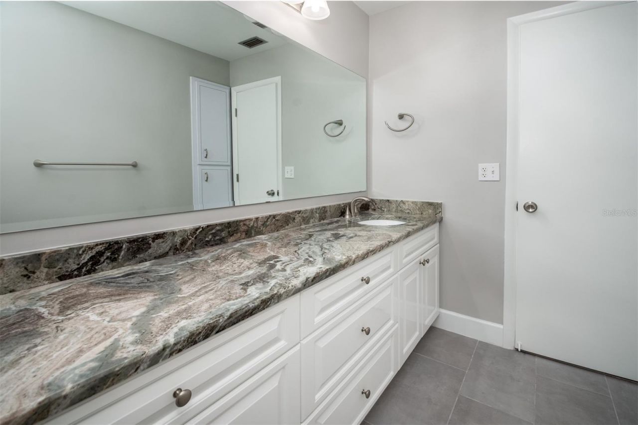 100 Bluff View Drive, Unit 604A, Belleair Bluffs, FL 33770 Photo