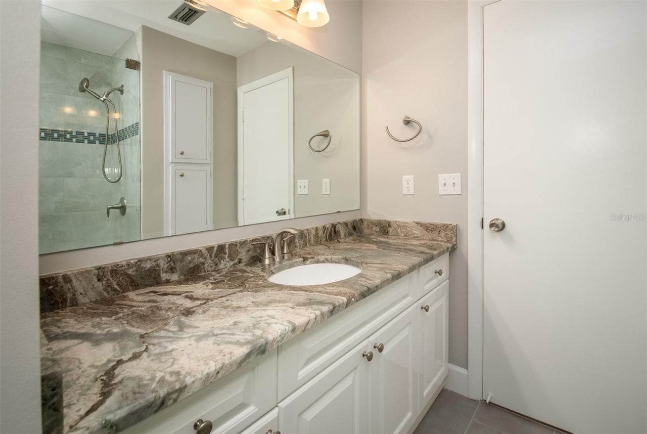 100 Bluff View Drive, Unit 604A, Belleair Bluffs, FL 33770 Photo