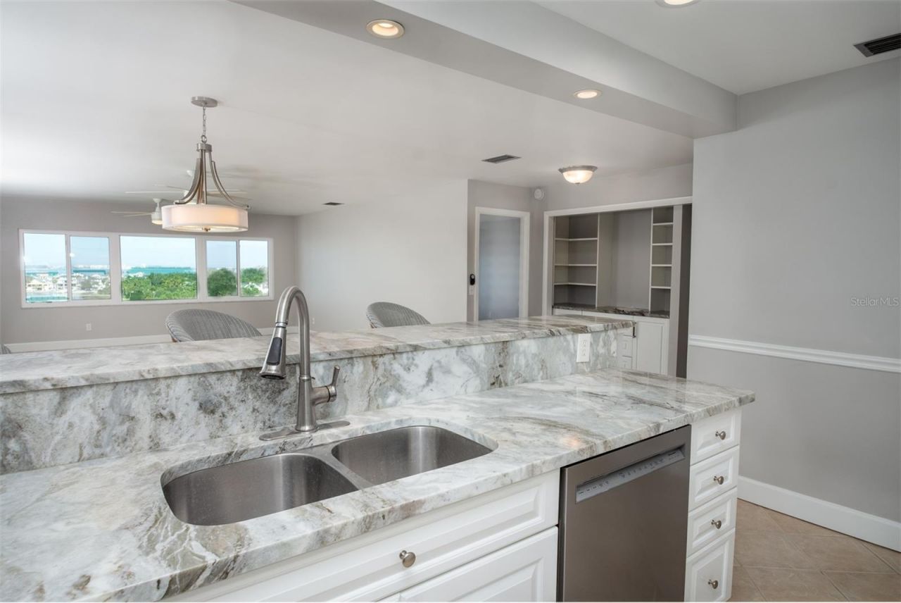 100 Bluff View Drive, Unit 604A, Belleair Bluffs, FL 33770 Photo