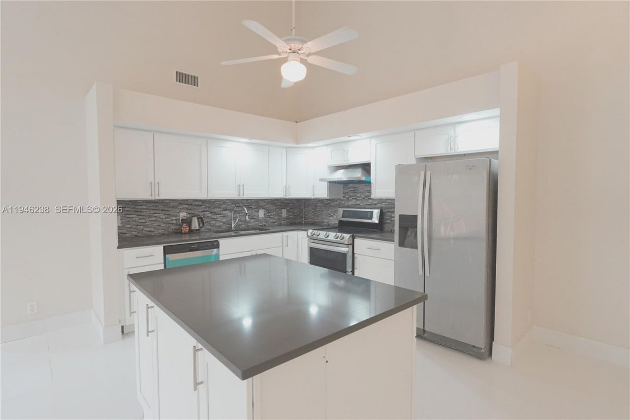 518 NE 48th St , Unit 518, Boca Raton, FL 33431 Photo