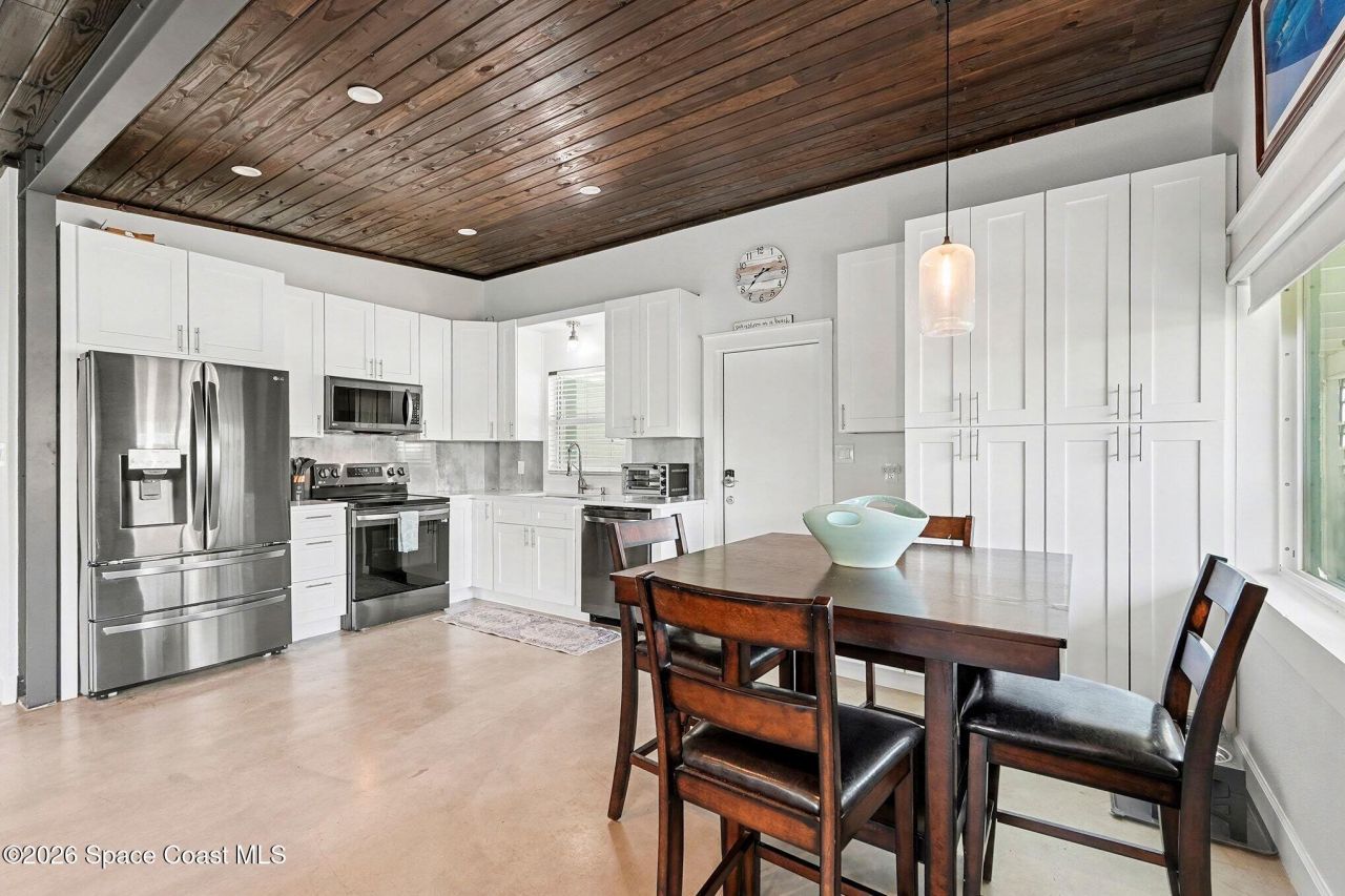 607 & 609 Madison Avenue, Cape Canaveral, FL 32920 Photo