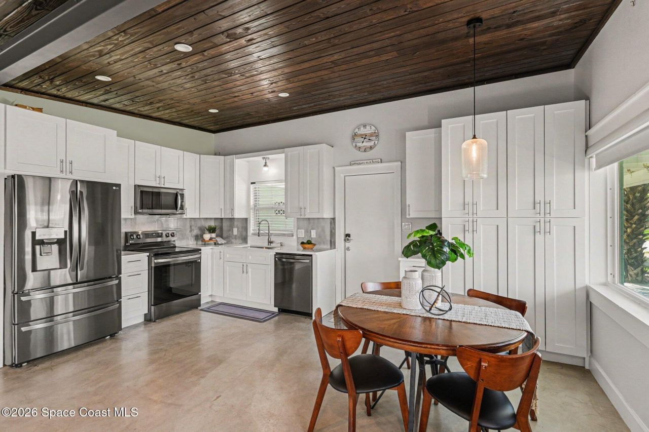 607 & 609 Madison Avenue, Cape Canaveral, FL 32920 Photo