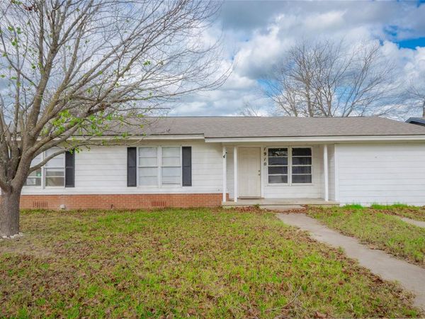 1910 S 13th ST, Temple, TX 76504