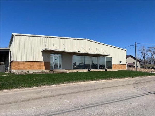 640 29th Avenue SW, Cedar Rapids, IA 52404