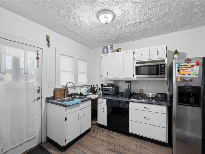 4764 Pearl Road, Cleveland, OH 44109 Photo 18