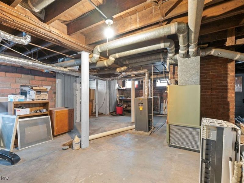 4764 Pearl Road, Cleveland, OH 44109 Photo 28