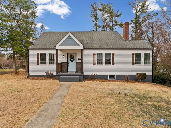 702 Irving Street, Farmville, VA 23901