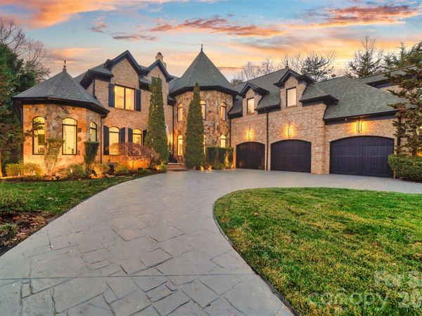 18805 Windy Point Drive, Cornelius, NC 28031