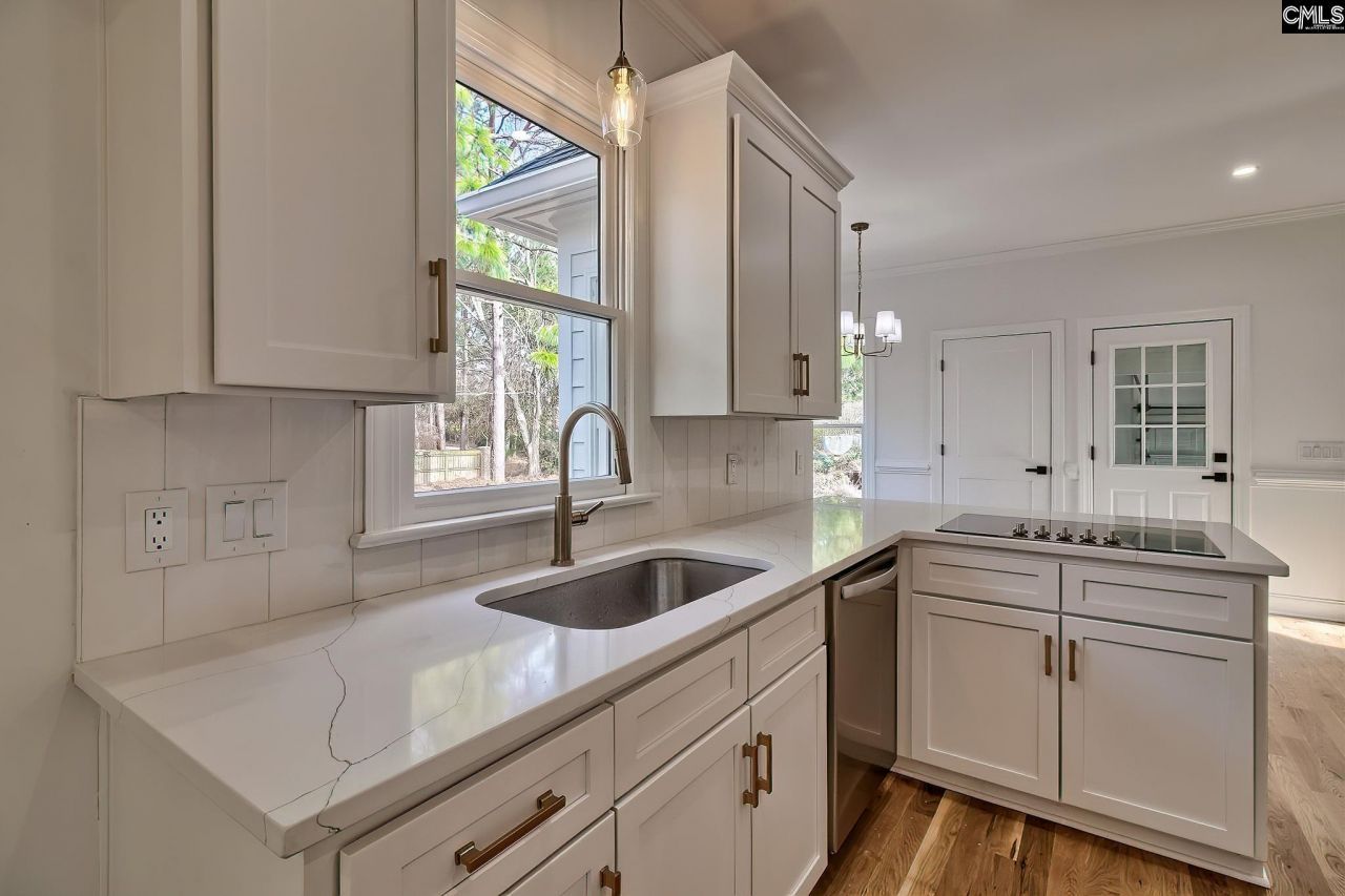 509 Bridgecreek Drive  Photo 16