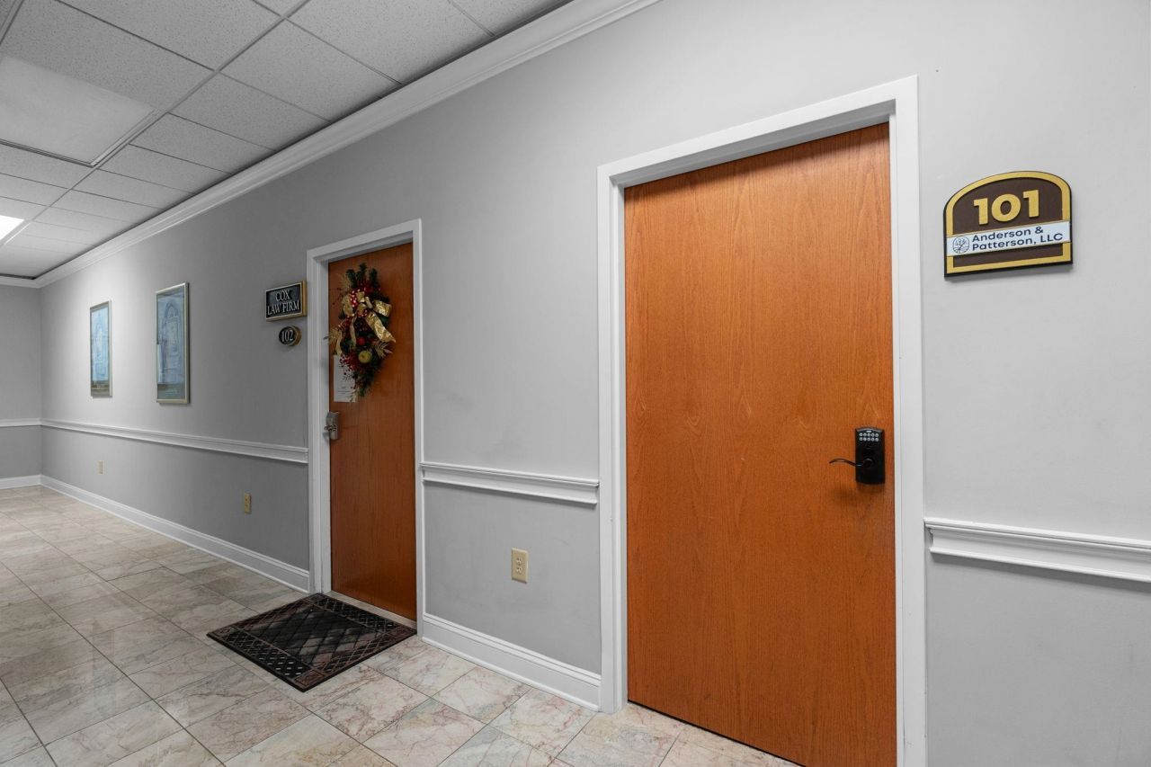 4420 Oleander Dr. Photo 11