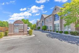 4420 Oleander Dr. photo 4