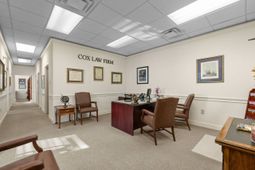 4420 Oleander Dr. photo 4