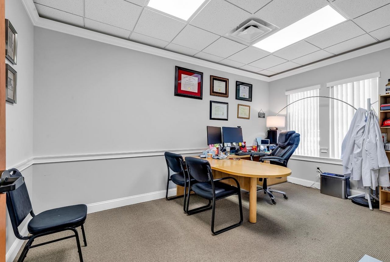 4420 Oleander Dr. Photo 23