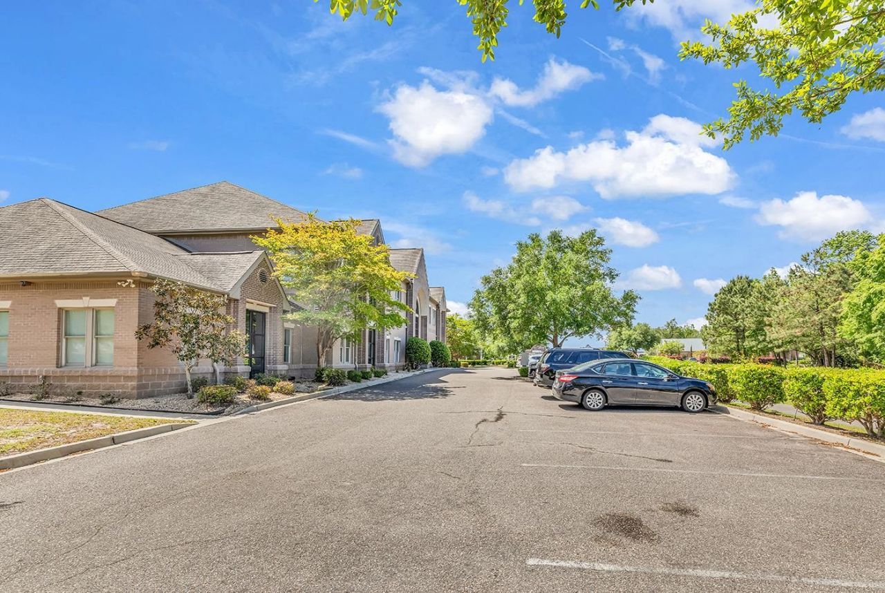 4420 Oleander Dr. Photo 9