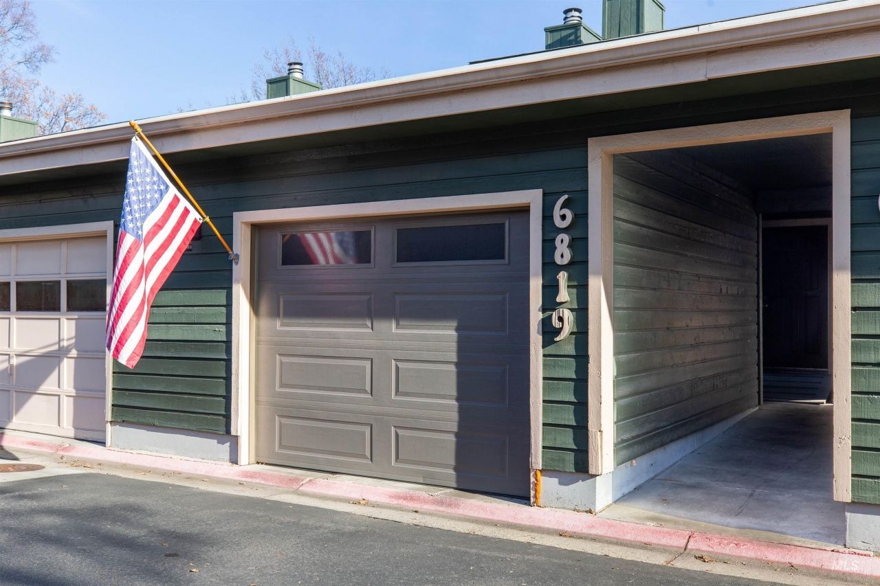 6819 W Maxwell Ln., Boise, ID 83704 Main Photo