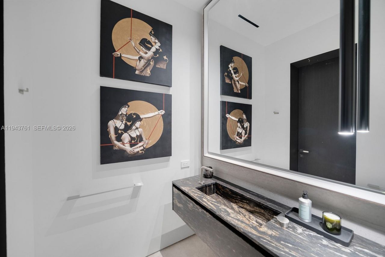 217 E Rivo Alto Dr, Miami Beach, FL 33139 Photo