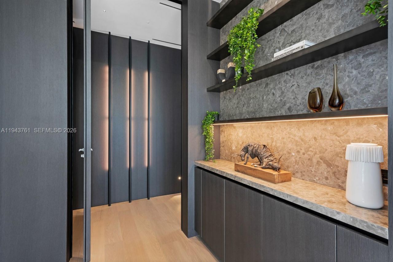 217 E Rivo Alto Dr, Miami Beach, FL 33139 Photo