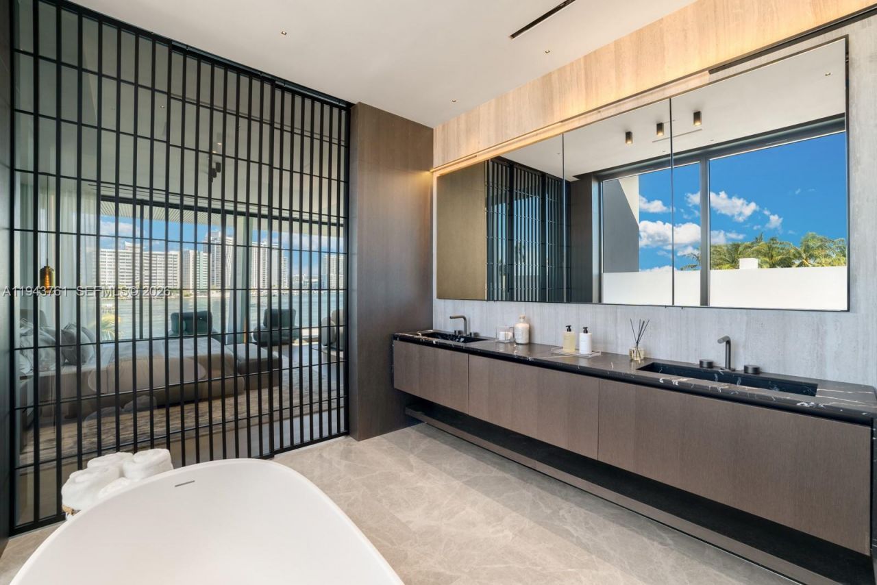 217 E Rivo Alto Dr, Miami Beach, FL 33139 Photo