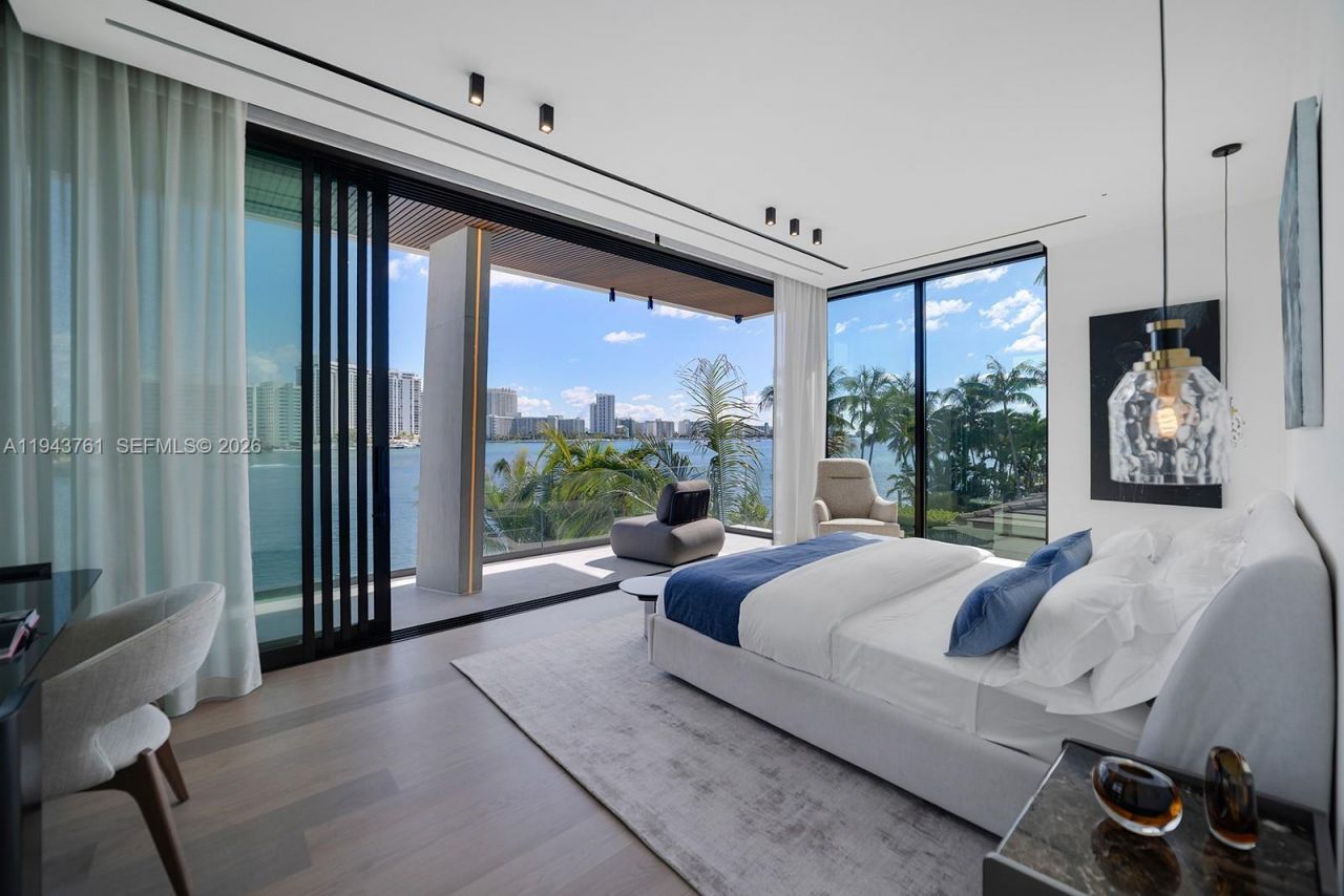 217 E Rivo Alto Dr, Miami Beach, FL 33139 Photo