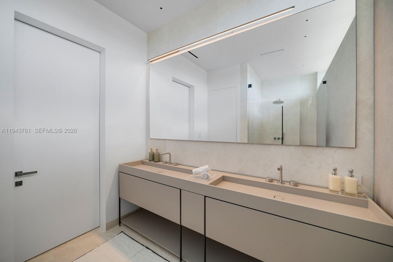 217 E Rivo Alto Dr, Miami Beach, FL 33139 Photo