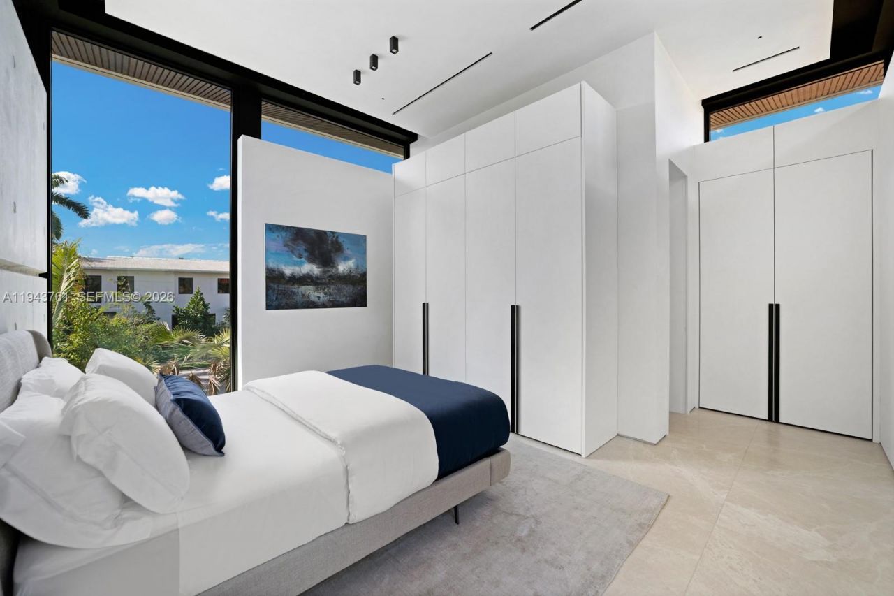 217 E Rivo Alto Dr, Miami Beach, FL 33139 Photo